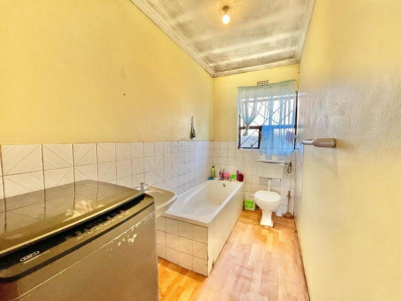 4 Bedroom Property for Sale in Eersterivier Industria Western Cape